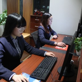 努丽雅植物养发团队
